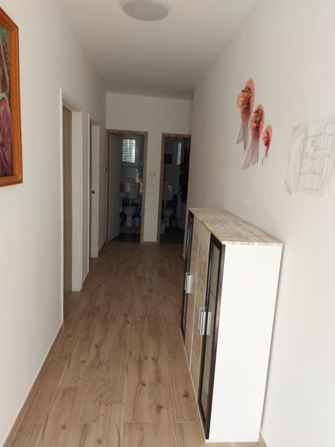 Apartment Valeria Lopar Extérieur photo